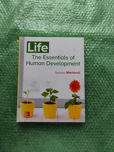 Life: The Essentials of Human Development di Gabriela Martorell (2018,... - Foto 1 di 2