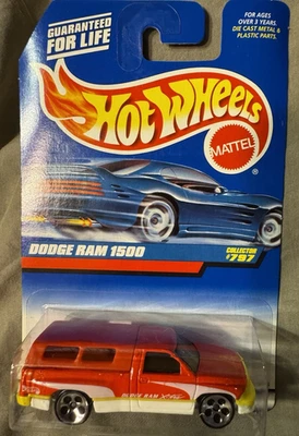 Dodge Ram 1500 rojo Hot Wheels '94 con carcasa blanca y amarilla y tapa dura #797 Foto 1 de 4