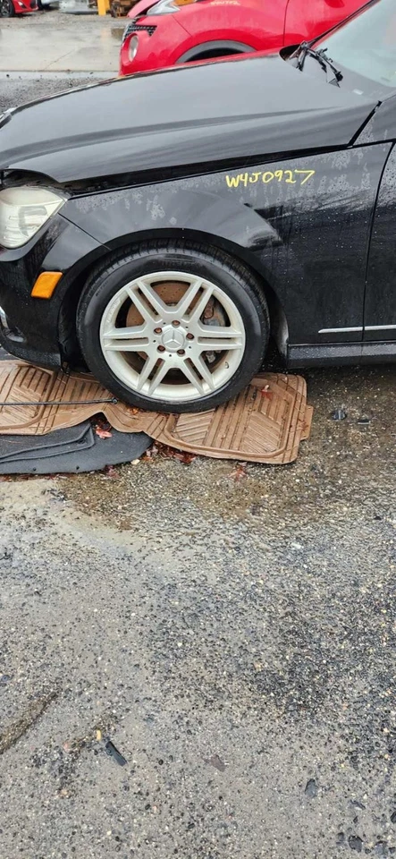 Б/у стекло панели крыши подходит: 2009 Mercedes-Benz Mercedes c-class 204 тип C250 Sd - Изображение 1 из 4