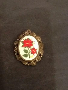THE CREATIVE CIRCLE Brass Tone Brooch, Pin, With Needlepoint Flowers - Picture 1 of 3