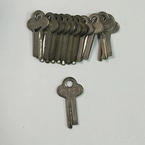 ILCO 1013GR KEY BLANKS FITS GERSTNER TOOL BOX - Picture 1 of 3