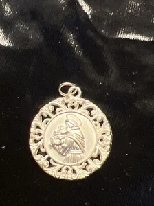 Vintage Catholic St Anthony Silver Tone Religious Medal - Picture 1 of 2
