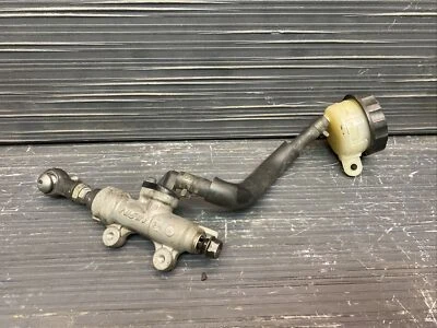 Honda CBR954 2002-2003, cilindro maestro de freno trasero OEM Foto 1 de 2