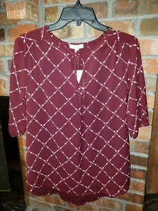 Como Blu-Sm-Burgundy with Pink Diamond Print, Short Sleeve Blouse - Picture 1 of 10