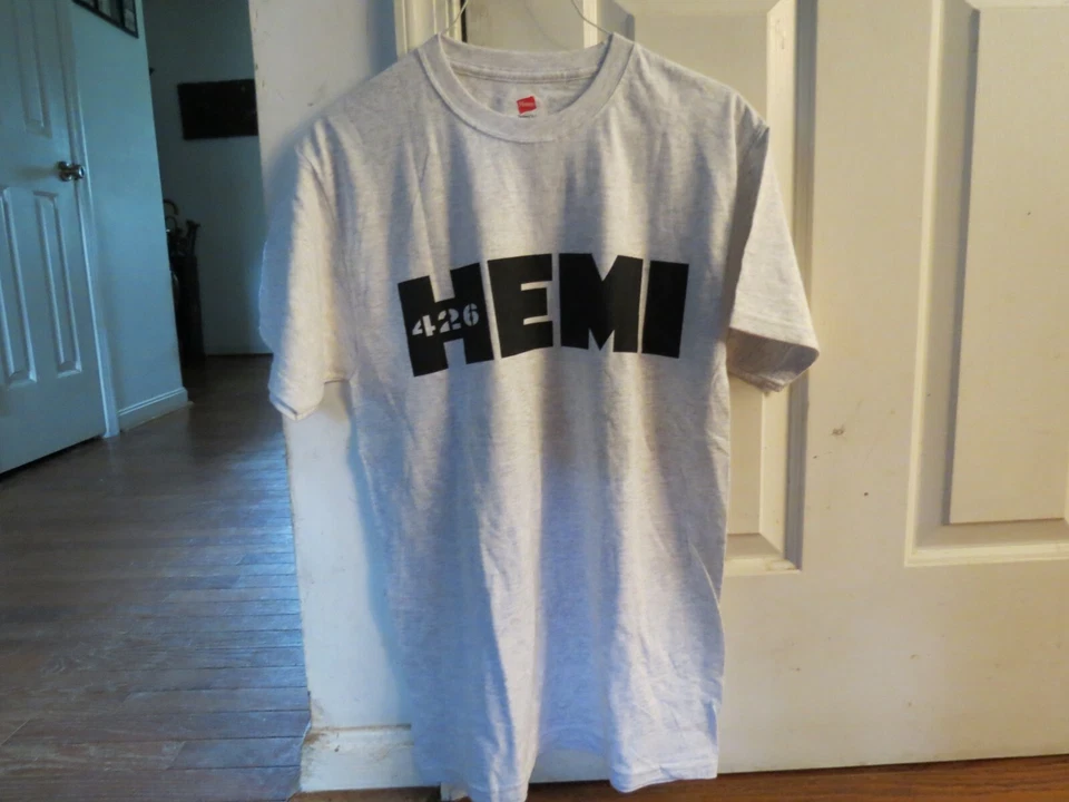 Mopar/Plymouth 426 Hemi Road Runner Gray T- Shirt - Ladies Small - NEW - Image 1 of 4