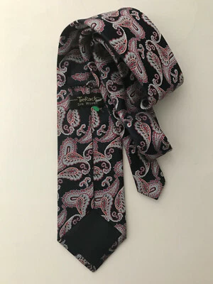 TIE RACK SILK TIE58X3.25" WIDE.NEW. - Image 1 of 2