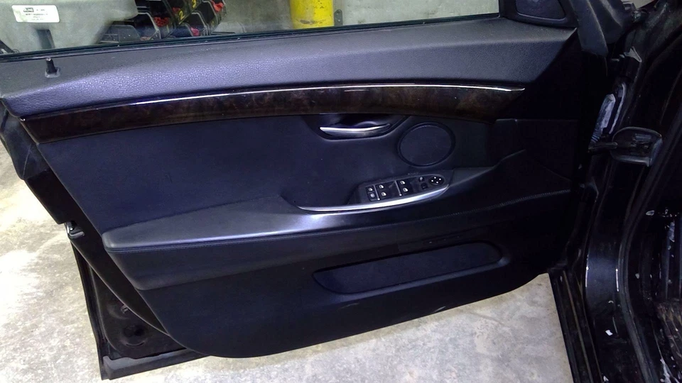 10 BMW 550I GT Front Door Trim Panel Left - Image 1 of 1