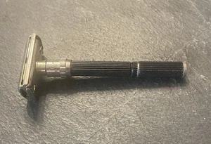 Vintage Gillette Adjustable Double Edge Safety Razor W/ 1-9 Adjustment Dial - Picture 1 of 11