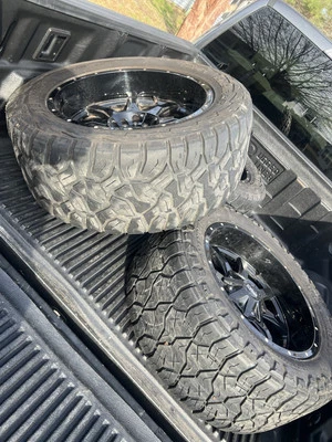 Moto Metal 20x10 Dual Drilled 5 Lug With Tires  - Image 1 of 2