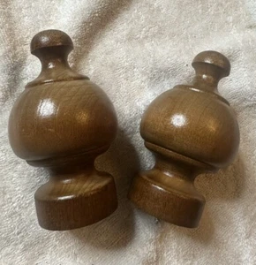 VINTAGE PAIR WOOD WOODEN FAT ROUND FINIALS - Picture 1 of 5