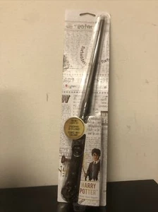 New Harry Potter Deluxe Light-Up Wand Toy/Costume Accessory - NEW UNOPENED - Picture 1 of 1