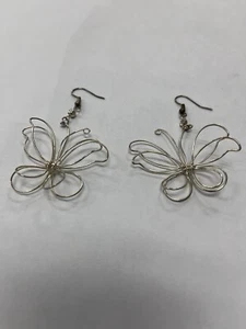 Silver Wire Butterfly Earrings Rhinestone Accent - Bild 1 von 4