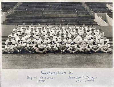 FOTO ORIGINAL NOROESTE ROSE BOWL CHAMPS '49 + '47 NU v Notre Dame PROGRAMA DE JUEGO Foto 1 de 4