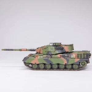 Tanque de batalla principal Yihe 1/72 German Leopard 1 A1A1 OTAN modelo completo tricolor - Imagen 1 de 8