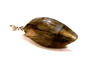 Bijou pierre pendentif labradorite Madagascar 3,5 x 1,5 cm pendant no 8 - Imagen 1 de 1