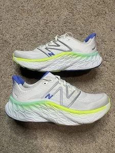 Scarpe New Balance Fresh Foam X More V4 donna 8 bianco cobalto quotidiano strada jogging - Foto 1 di 9