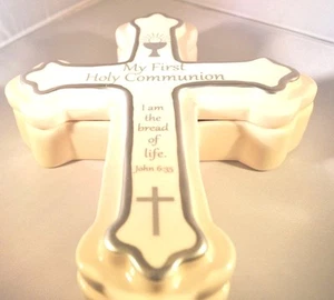FIRST HOLY COMMUNION CROSS KEEPSAKE CERAMIC BOX W/LID FOR MEMENTOS - Picture 1 of 3