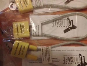 various cable locks with key for handguns - Photo 1/2