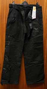 Lange schwarze Hose mit Design und Taschen Größe 10 von M&S mit Etikett W34” L33” - Bild 1 von 5