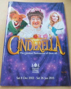 Basil Brush May McFettridge Belfast Pantomime Programme 2012 - Picture 1 of 5