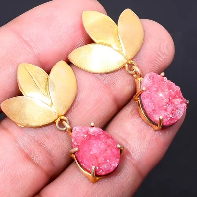 Brinco folheado a ouro ágata titânio rosa natural 1,37" E6146-5 - Imagem 1 de 3