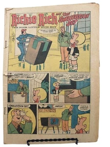 Richie Rich Comic Books The Shellevision Set Harvey World - Picture 1 of 4