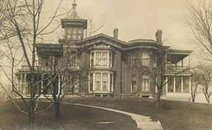 Real Photo Postcard House / Architecture Collection #1215 - Dubuque, Iowa - Picture 1 of 2