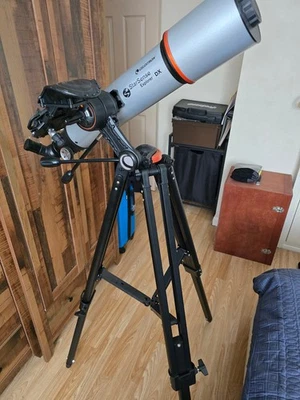 Celestron StarSense Explorer DX 102AZ Refractor Telescope - Excellent Condition - Image 1 of 4