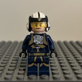 LEGO Star Wars 75160 U-Wing - Rebel U-Wing Pilot - Minifigure sw0800 - 2D