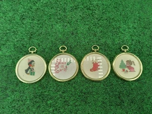 Vintage goldfarben gerahmt Nadelspitze/Kreuzstich Weihnachtsschmuck 4er Set - Bild 1 von 7