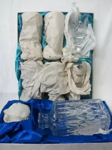 Edinburgh Crystal "Continental" Cut Square Spirit Decanter & Glasses, Unused - Picture 1 of 3