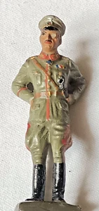 Lineol Offizier  General mit Monokel linkes Auge Hände in Hüfte - Bild 1 von 6