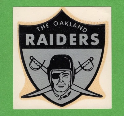 RARO ANTIGUO ORIGINAL 1960 RECUERDO "OAKLAND RAIDERS" CALIF FÚTBOL AGUA CALCOMANÍA ARTE Foto 1 de 2