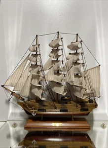 VTG. Wooden Tall Ship H.M.S. Bounty Tall Model Ship 20" - Picture 1 of 22