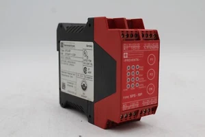 TELEMECANIQUE XPS-MP SAFETY RELAY XPSMP11123P - Picture 1 of 4