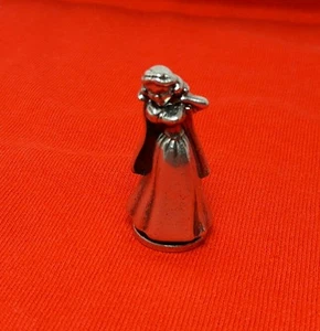 Monopoly Disney Collectors Edition Snow White Replacement Game Token - Picture 1 of 4