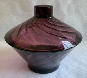Vintage Amethyst Swirl Glas Süßigkeiten Schale Schüssel mit Deckel Deckel Deckel - 5,25” x 4,5” - Bild 1 von 10