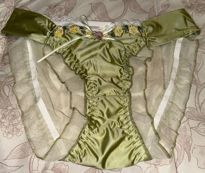 Vtg Styl Green Floral Applique 2nd Skin Satin & Sheer Mesh Bikini Panties XL NEW - Image 1 of 4