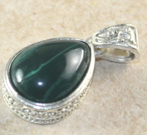 SILVER Vintage Style Green Moss Agate Teardrop Pendant Jewelry Woman Gift - Picture 1 of 1