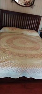 vintage chenille bedspread on queen bed heavily patterned vgc green bone tones - Picture 1 of 13