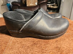 Dansko Womens Professional Clogs Shoes Black Size 39 US 8 - Picture 1 of 11