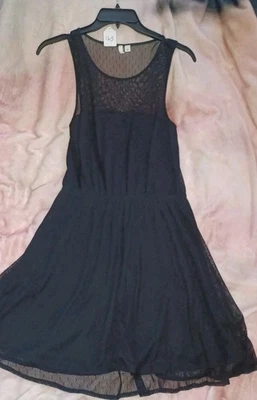 Frenchi 黑色网眼叠层修身喇叭裙,大号 — 第 1/4 张图片