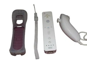 Genuine Nintendo Wii White Controller Remote + Nunchuck Set Wii Mote - Picture 1 of 2