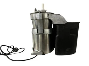 COMMERCIAL GRADE. SANTOS 28A STAINLESS CENTRIFUGAL VEGGIE JUICER RRP £3000. - Picture 1 of 12