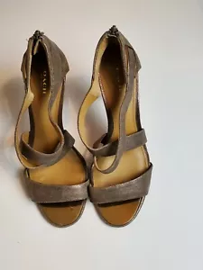 Coach Crisscross Front Gold Details Heels Size 9.5 - Picture 1 of 12