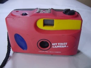 MY FIRST CAMERA FOCUS FREE 35MM POINT & SHOOT FILM CAMERA - Picture 1 of 3