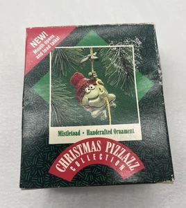 1987 Hallmark Ornament Mistletoad Christmas Pizzazz Collection New - Picture 1 of 6