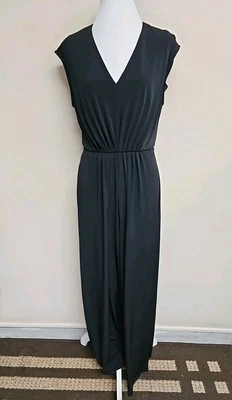 White House Black Market Women's Jumpsuit Sleeveless V-Neck Black Color.Size 4 - Image 1 of 4
