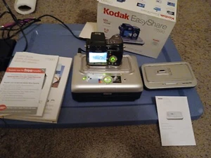 Kodak Easy Share DX7590 5.0MP Digital Point And Shoot Camera, Dock Read Descript - Picture 1 of 8