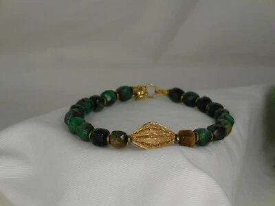 GRANDIOS + hochwertig: Armband aus grünen, fac. TIGERAUGE-Perlen UNIKAT. 246.8 - Bild 1 von 2